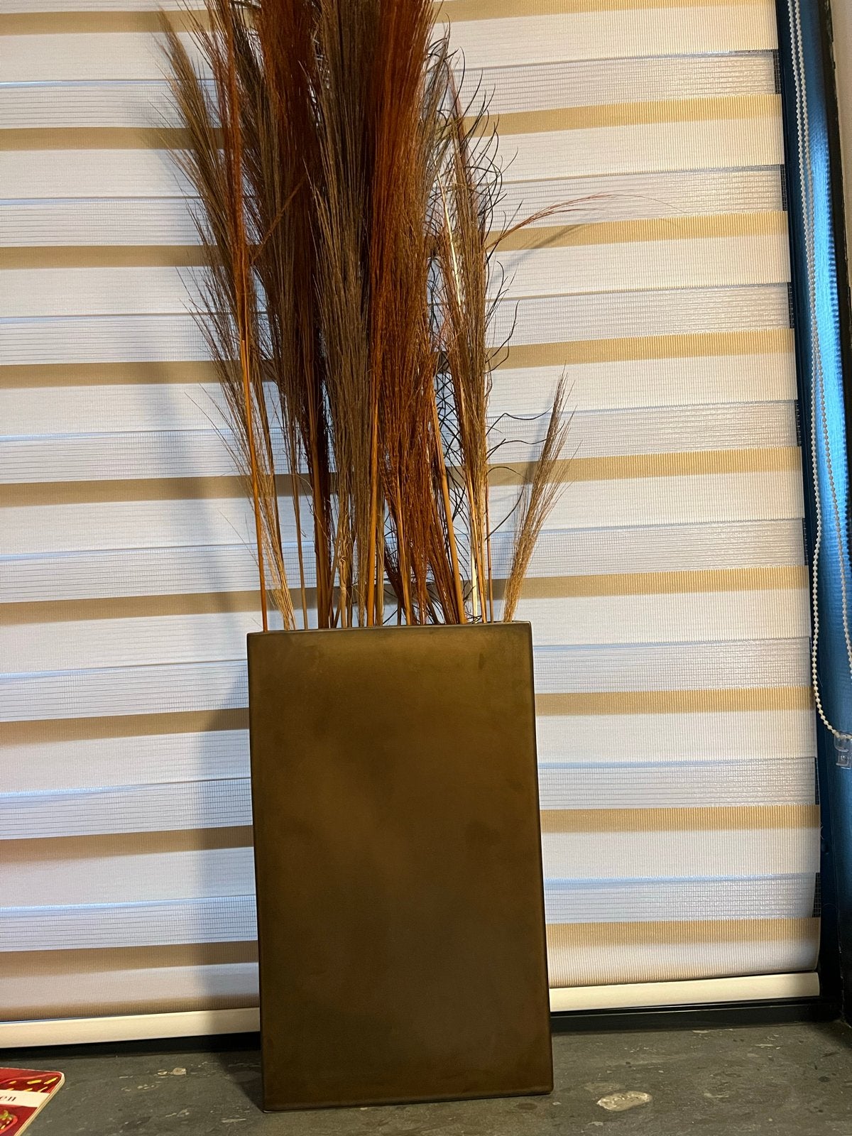 Ecri living grote bronzen vazen met droogbloemen, Huis en Inrichting, Ophalen, Gebruikt, Inclusief droogbloemen, Bruin