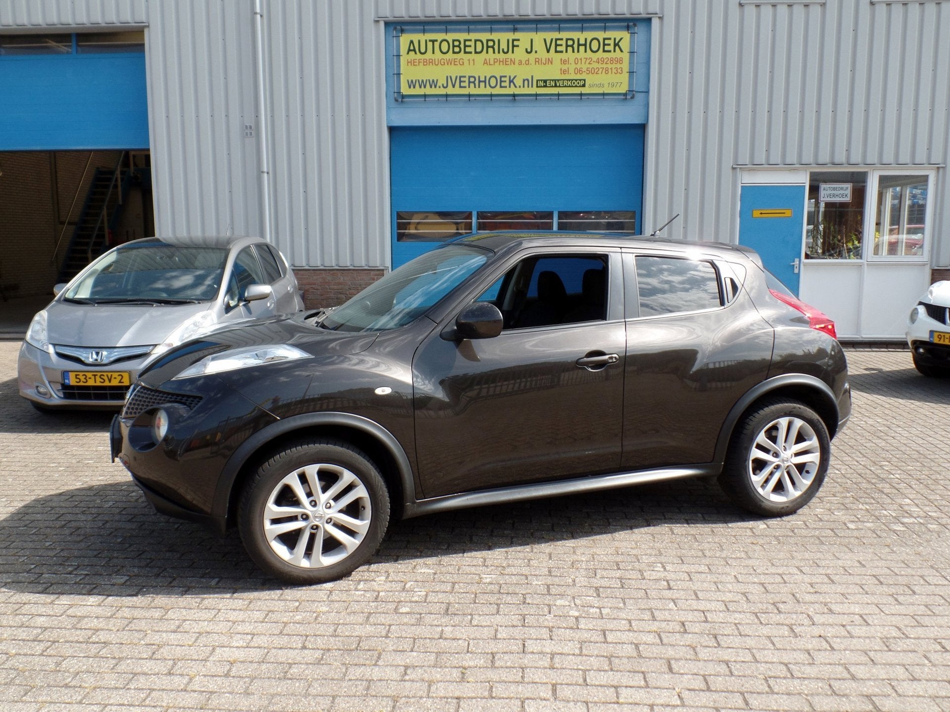 Nissan Juke 1.6 Acenta Eco zwart bruin metallic, Voorwielaandrijving, Euro 5, 4 cilinders, Bruin