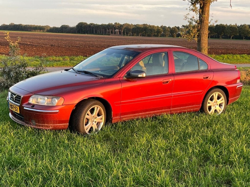 Volvo S60 2.4 D Geartronic 2007 Rood, Dealer onderhouden, Beige, S60, 163 pk