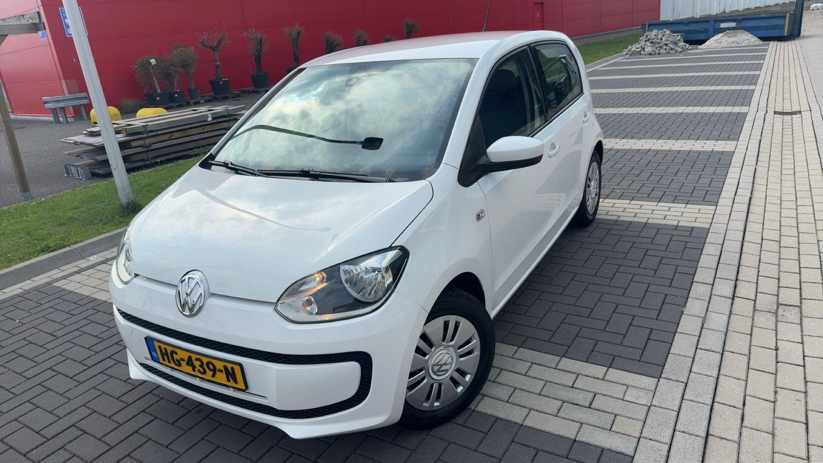 Volkswagen up! 1.0 44KW/60PK 5-DRS 2015 Wit, Auto's, Voorwielaandrijving, Up!, 840 kg, 4 stoelen