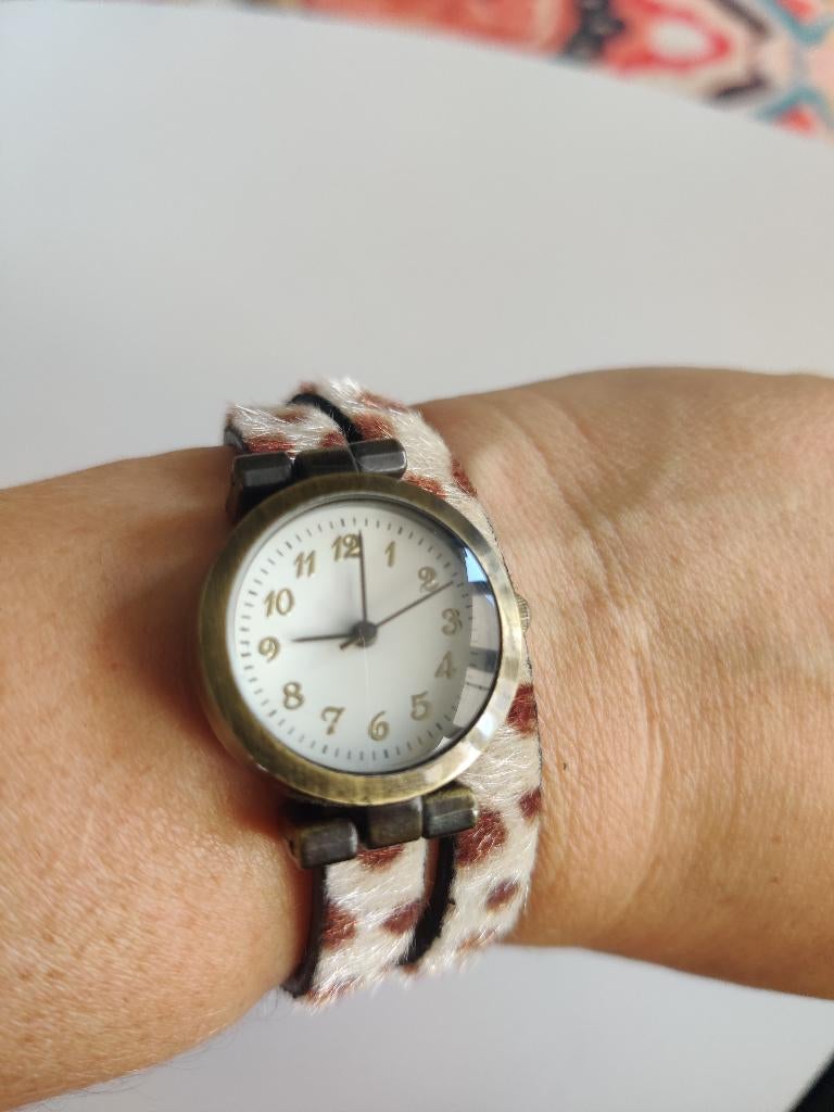 Dameshorloge met luipaardprint band – vintage/boho stijl, Overige merken, Gebruikt, Polshorloge, Overige materialen