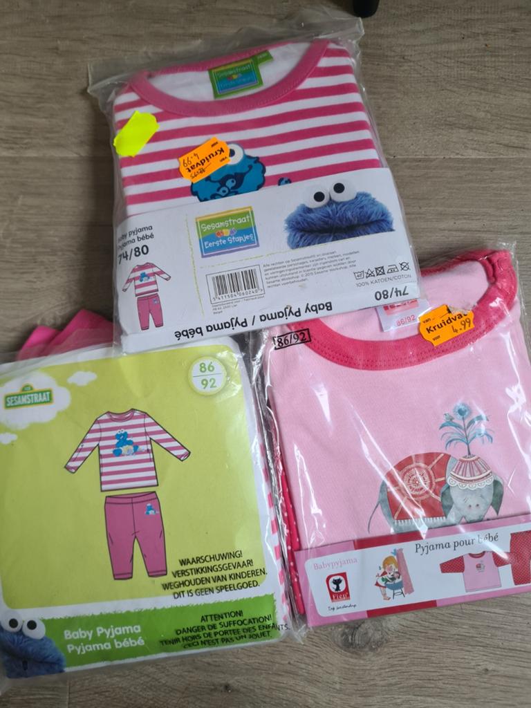 3 pyjama's maat 74 80 en 86 92 Nieuw, Ophalen, Nieuw, Meisje