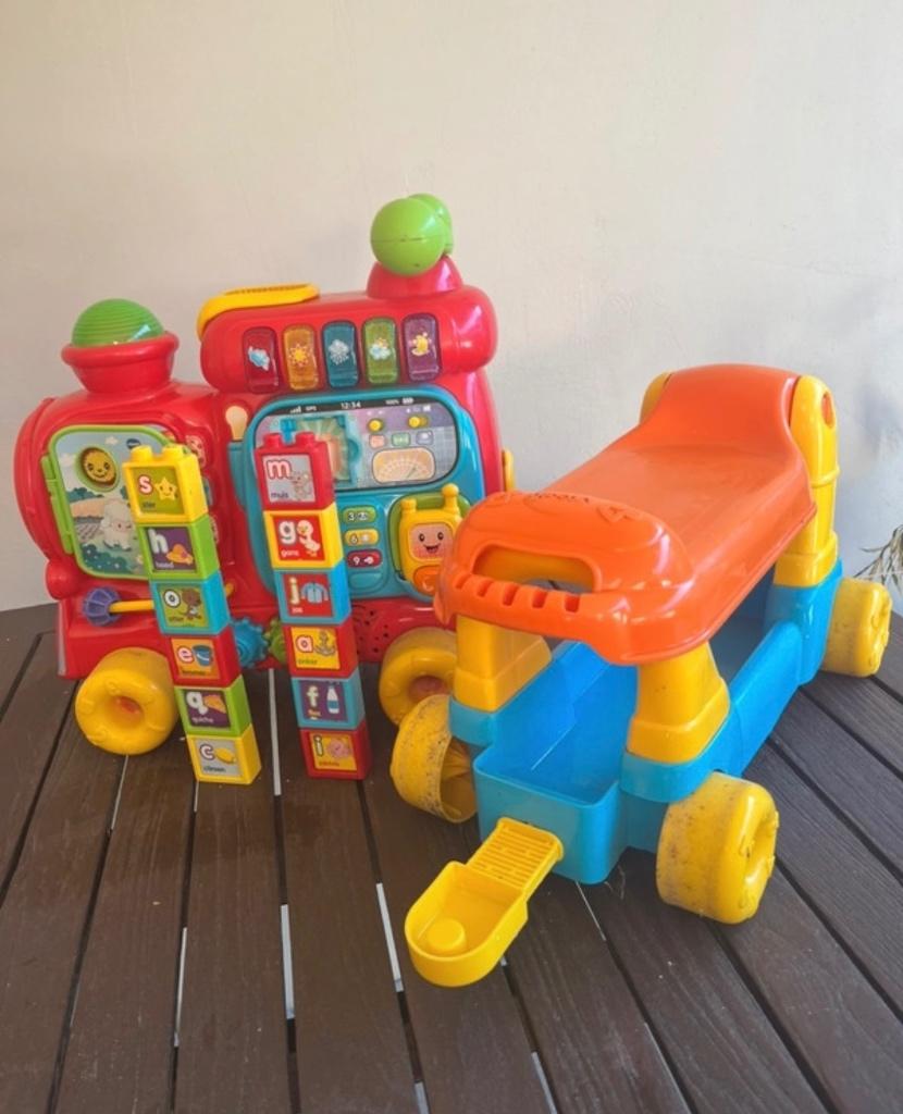 Loopwagen Vtech Locomotief trein, Kinderen en Baby's, Speelgoed | Vtech, Ophalen of Verzenden, Zo goed als nieuw, 6 maanden tot 2 jaar