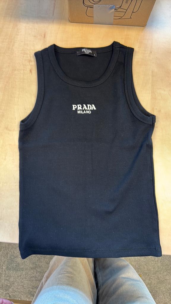 Prada top, Verzenden, Zo goed als nieuw, Zonder mouw
