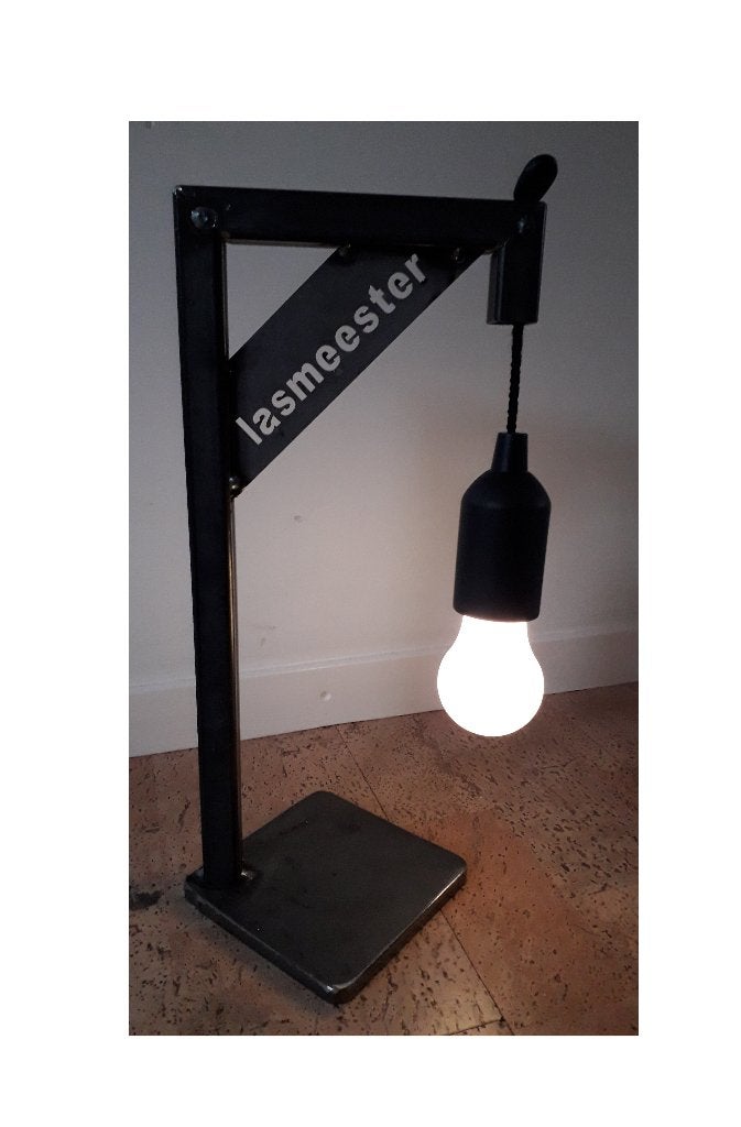 Bijzondere lamp metaal tafellamp bureaulamp staal, Bureaulamp, Ophalen of Verzenden, Zo goed als nieuw, Metaal