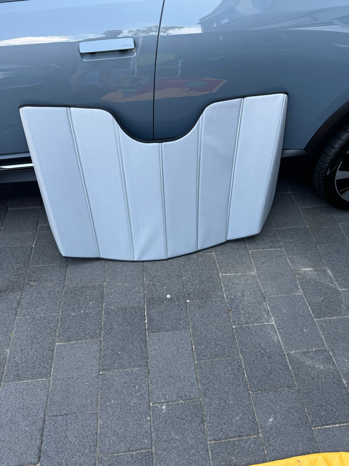 Volvo zonnescherm voorruit, Ophalen of Verzenden, Zo goed als nieuw