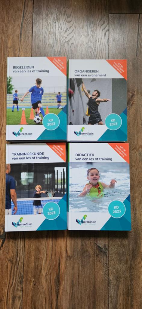 Set nieuwe Lesboeken voor Mbo Sport en Bewegen / Cios, Bert Geenen, Nieuw, Ophalen of Verzenden, MBO