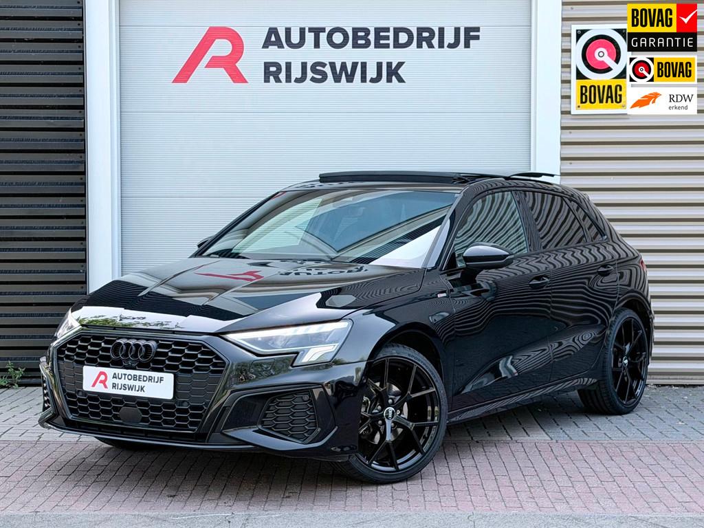 Audi A3 Sportback 35 TFSI S edition Pano/360/AppleCar/Acc, Auto's, 12 maanden, 1295 kg, 4 cilinders, Alcantara