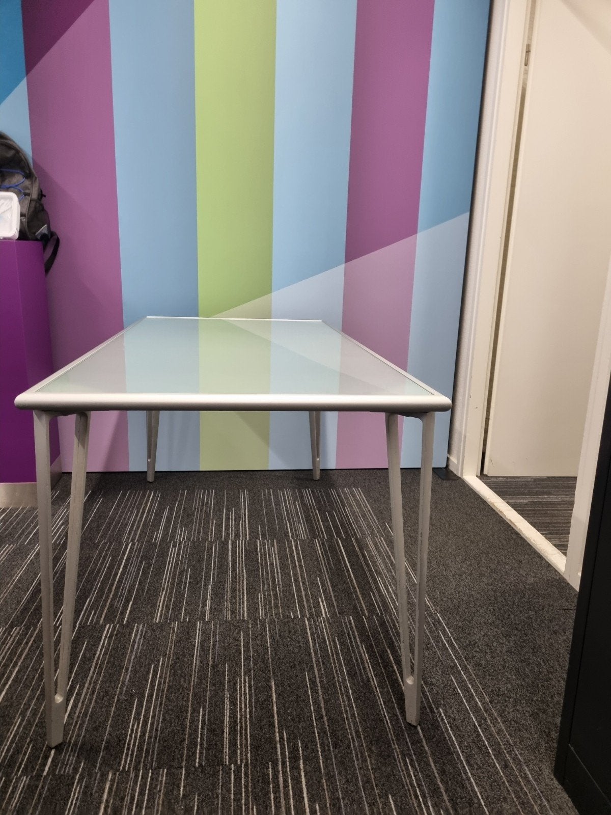 Tafel van glas en aluminium, Ophalen, Gebruikt, Minder dan 100 cm, Rechthoekig