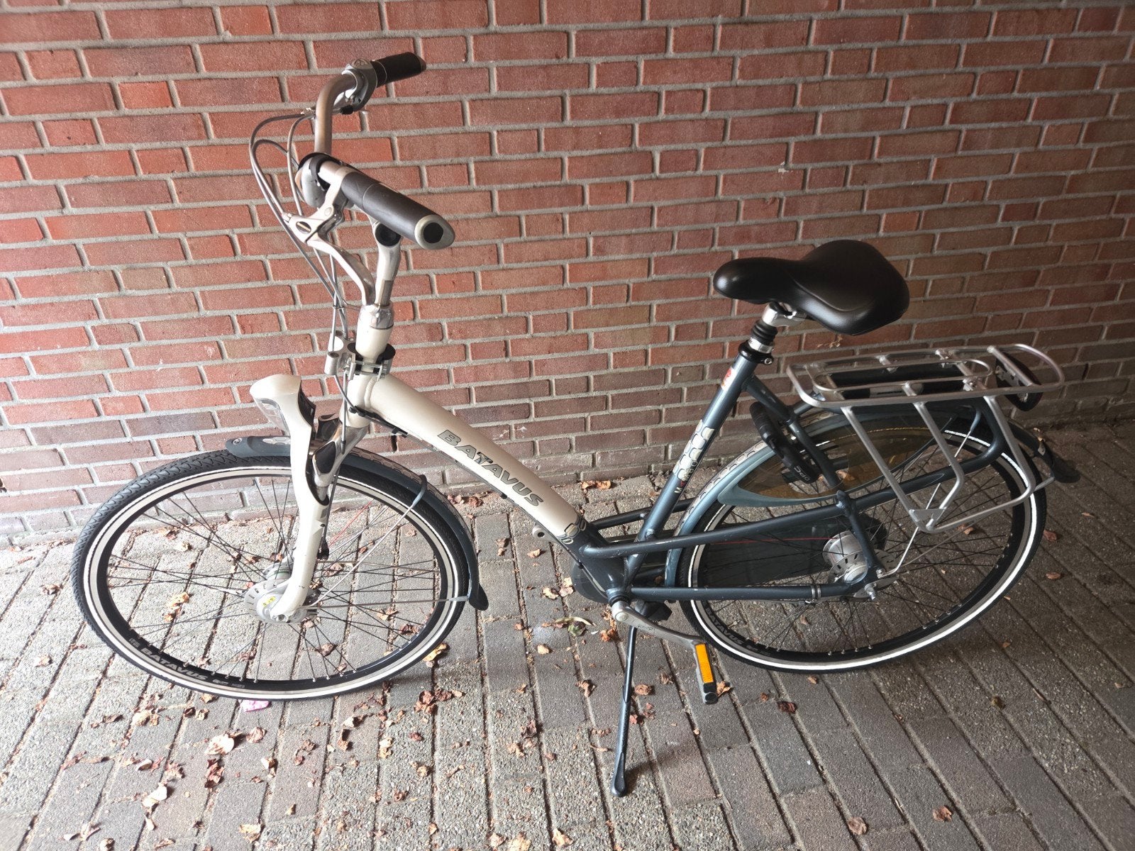 Batavus Mambo fiets - Damesfiets met vering zadel/voorvork, Ophalen, Gebruikt, Velgrem, Versnellingen