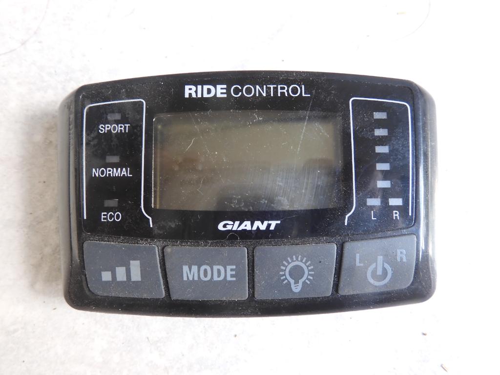 Nette Display van een Giant Twist Double, Fietsen en Brommers, Fietsaccessoires | Fietscomputers, Ophalen of Verzenden, Cadanssensor