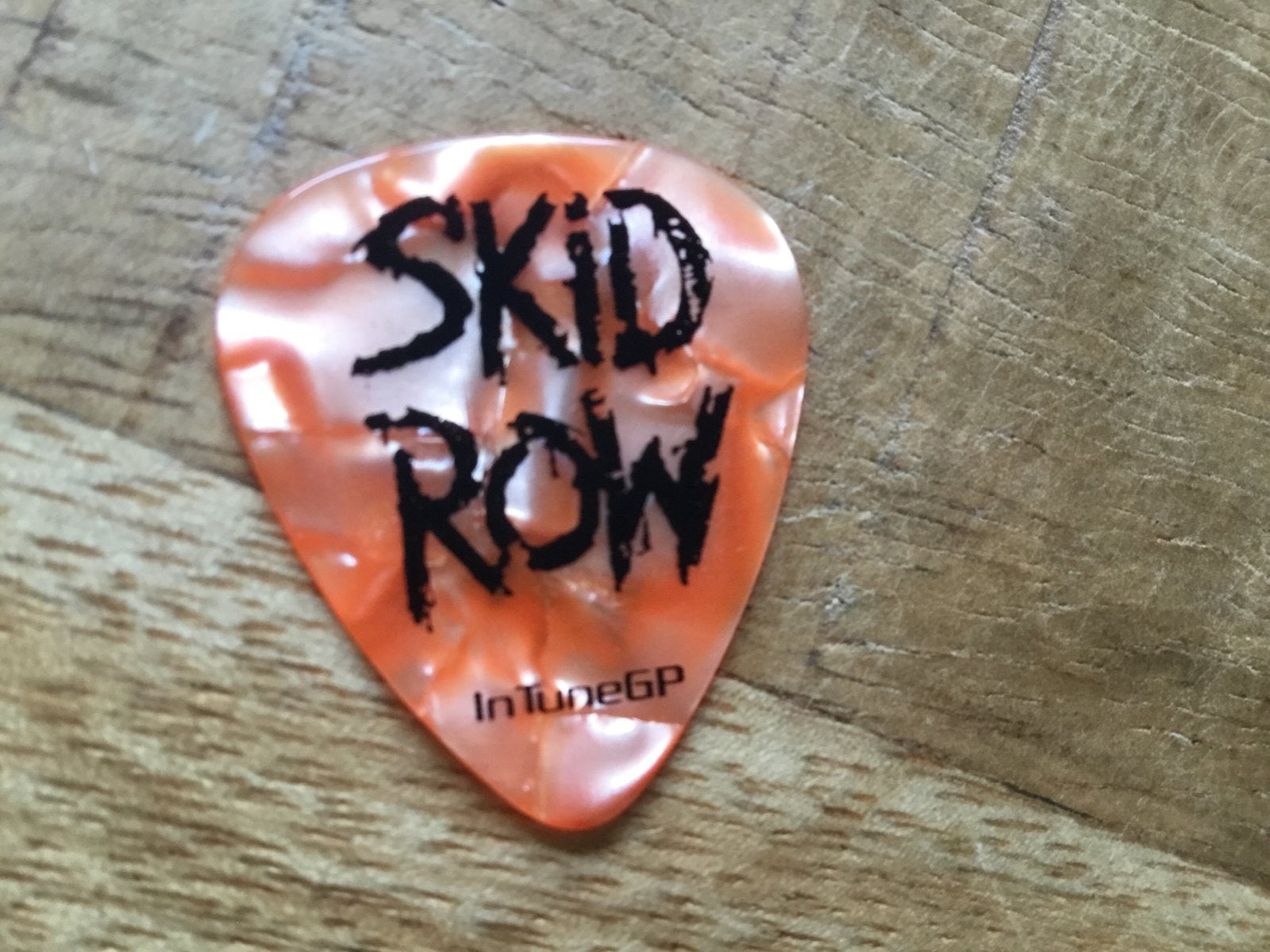 Skid Row Scotti Hill gesigneerde plectrum, Ophalen of Verzenden, Zo goed als nieuw, Overige typen