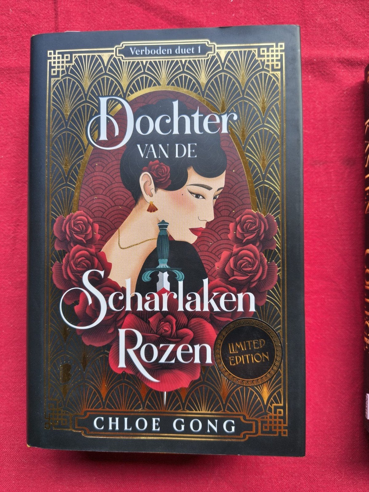 Dochter van de scharlaken rozen Chloe Gong LE, Boeken, Ophalen of Verzenden, Zo goed als nieuw, Chloe Gong