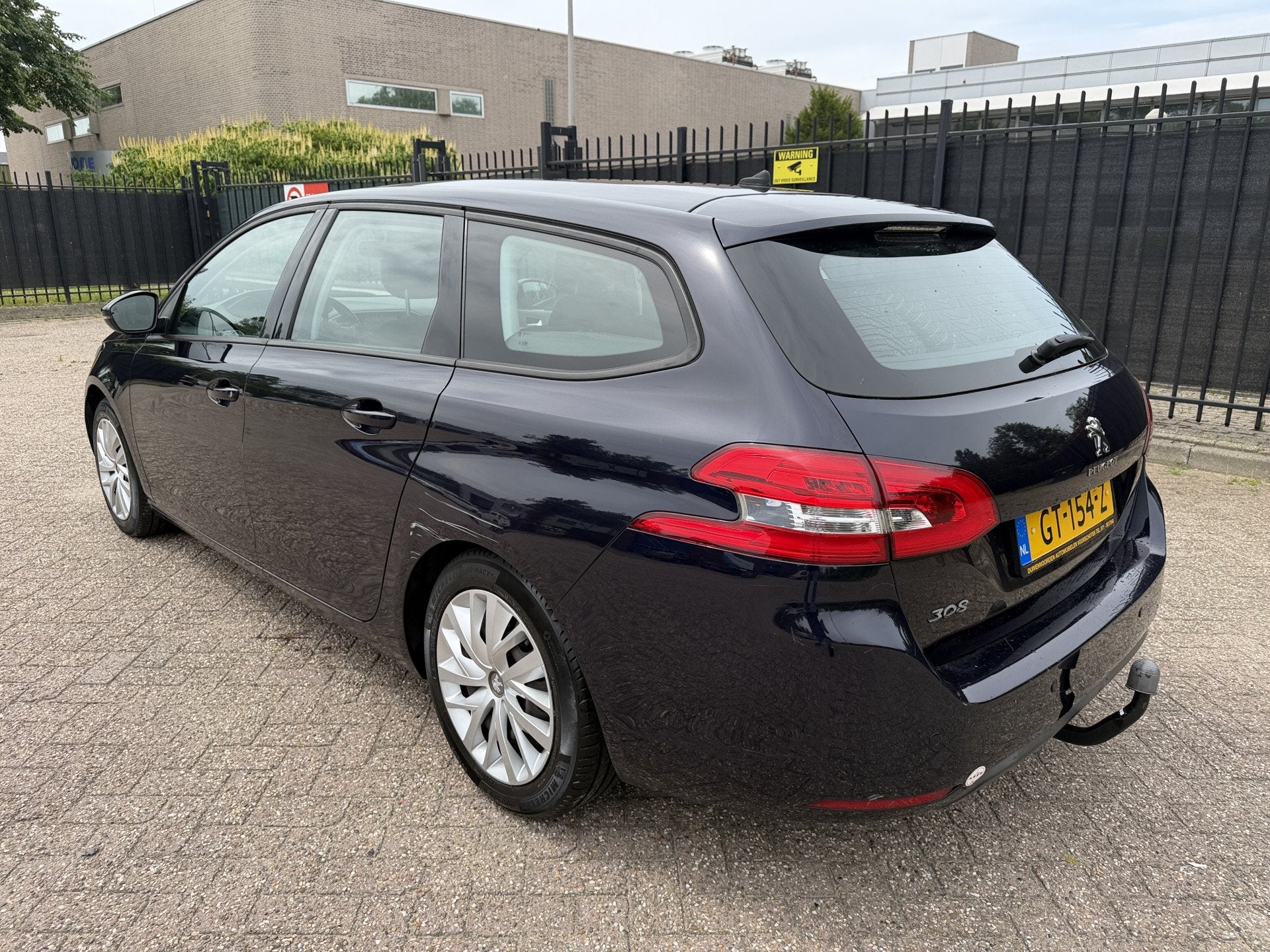 Peugeot 308 SW 1.2 PureTech Blue Lease Navi/Clima/Cruise/PDC, Voorwielaandrijving, Stof, Gebruikt, 1199 cc
