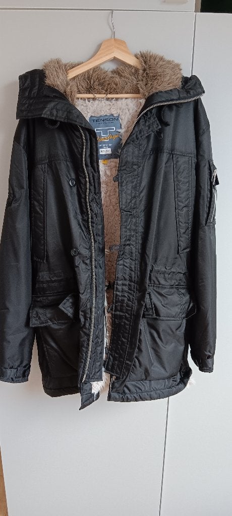 Winterjas Tenson, Ophalen of Verzenden, Zo goed als nieuw, Zwart