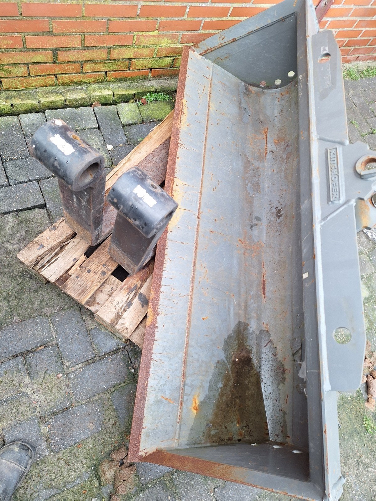 metalen kraanbak, Ophalen