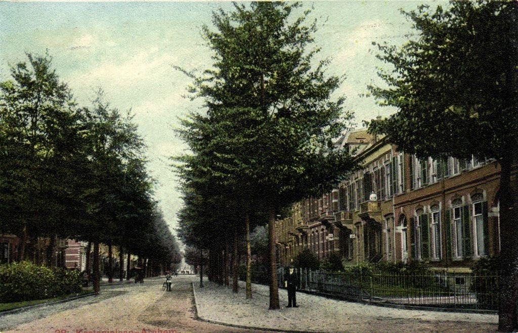 Kastanjelaan - Arnhem - volk fiets - 1908 gelopen, Verzamelen, Verzenden, Voor 1920, Gelopen, Gelderland