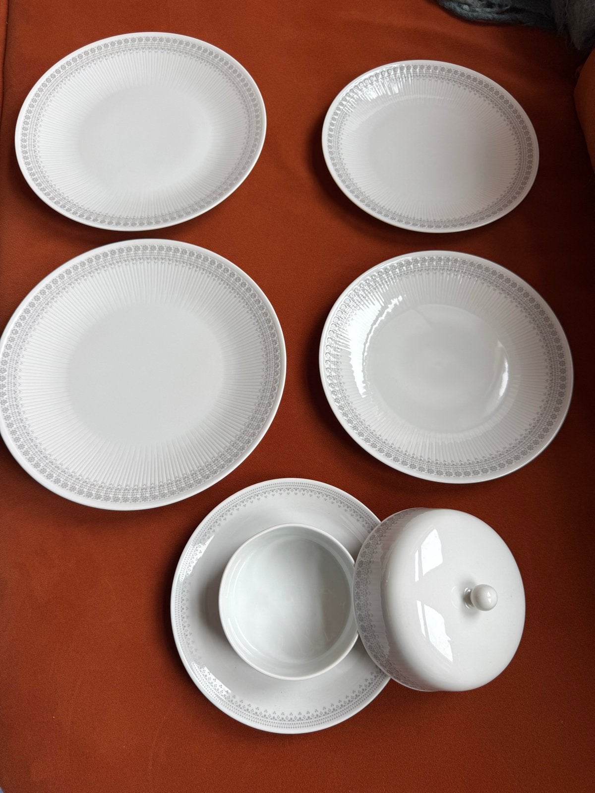 7-delig Hutschenreuther Populair servies met botervloot, Gebruikt, Overige merken, Klassiek, Ophalen of Verzenden