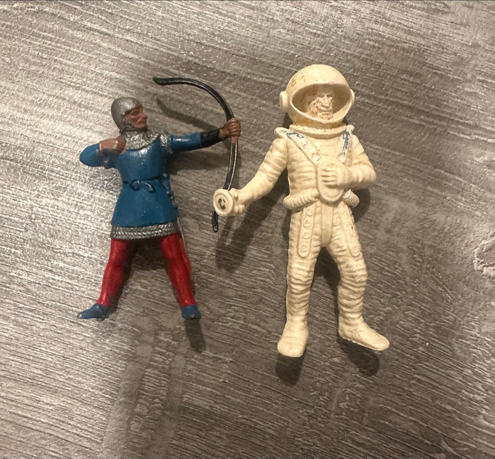 Vintage speelgoed: Kosmonaut (W Germany) en Boogschutter, Verzamelen, Ophalen of Verzenden, Gebruikt