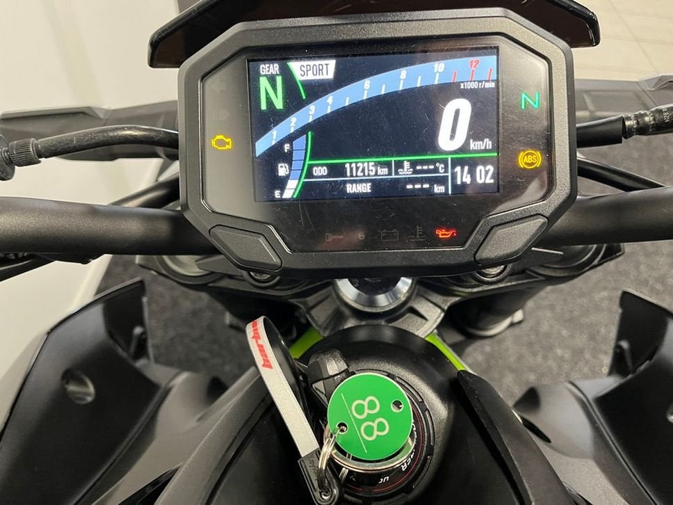 Kawasaki Z 900 (bj 2021), 4 cilinders, Bedrijf, KAWASAKI, Onbekend