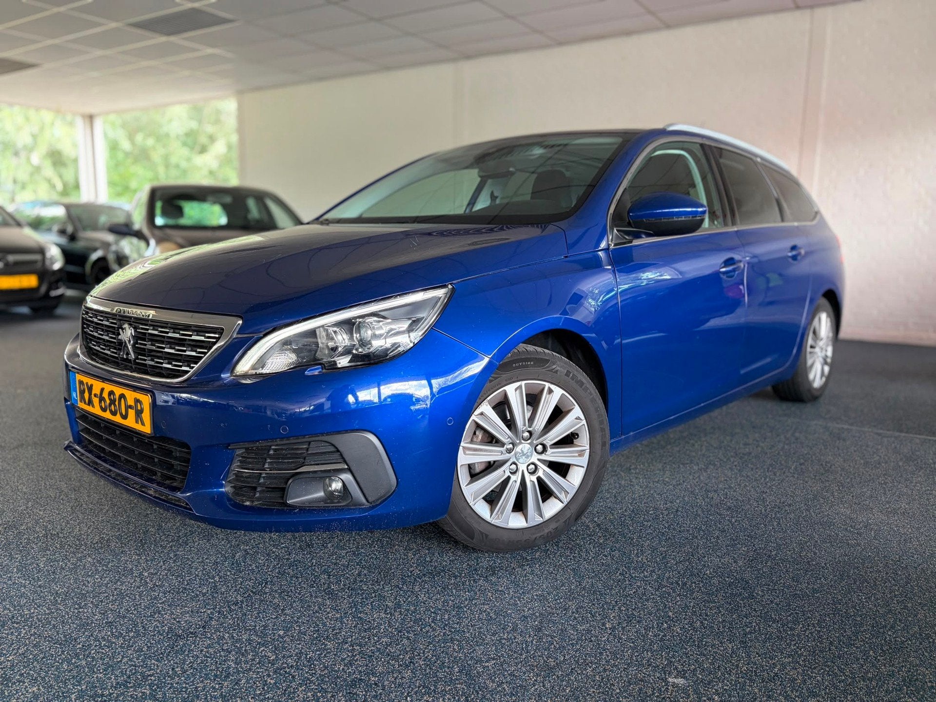 Peugeot 308 SW 1.2 PureTech Blue Lease Premium | Panoramadak, Voorwielaandrijving, Stof, Gebruikt, Euro 6