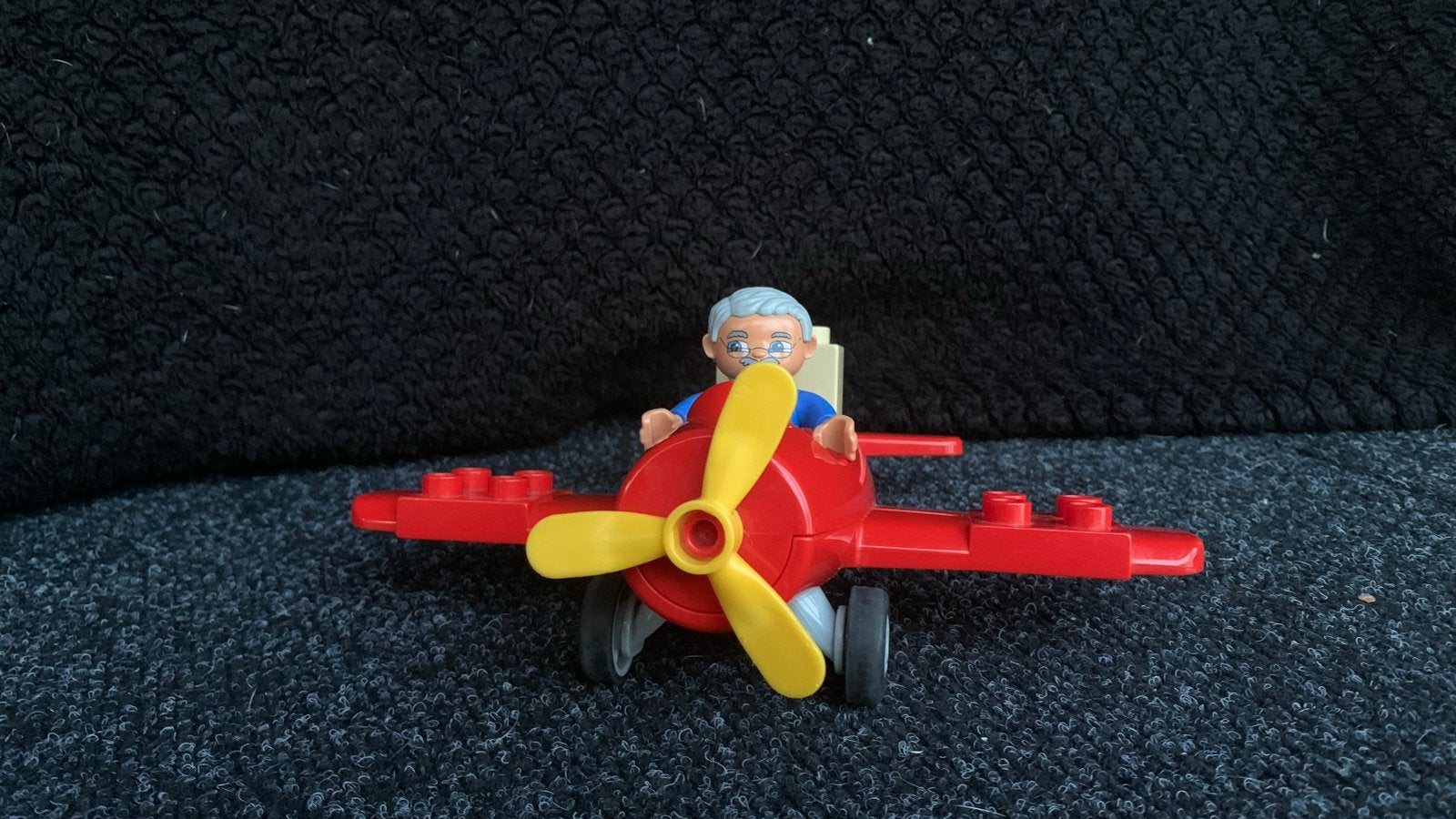 LEGO Duplo Rood vliegtuigje met piloot, Ophalen of Verzenden, Zo goed als nieuw, Duplo