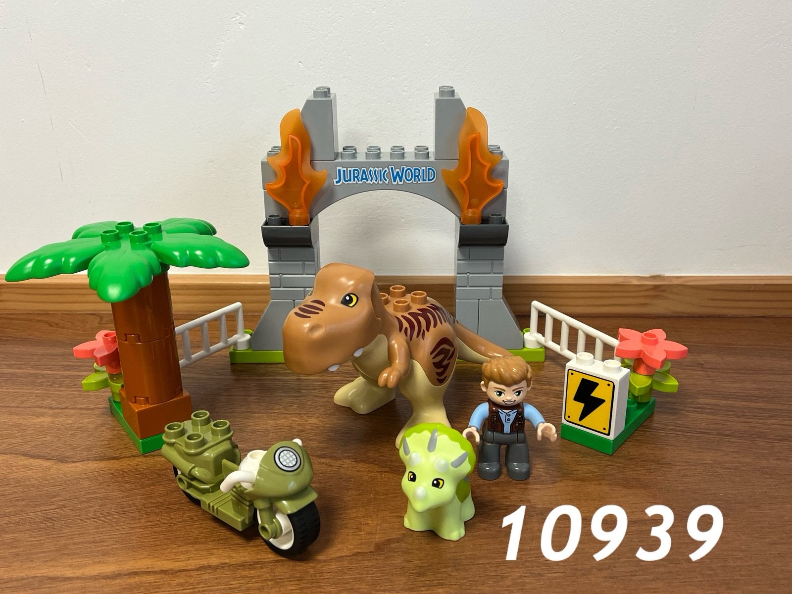 Duplo jurassic world T rex dinosaurus10939 (compleet) 1, Ophalen of Verzenden, Zo goed als nieuw, Complete set, Duplo