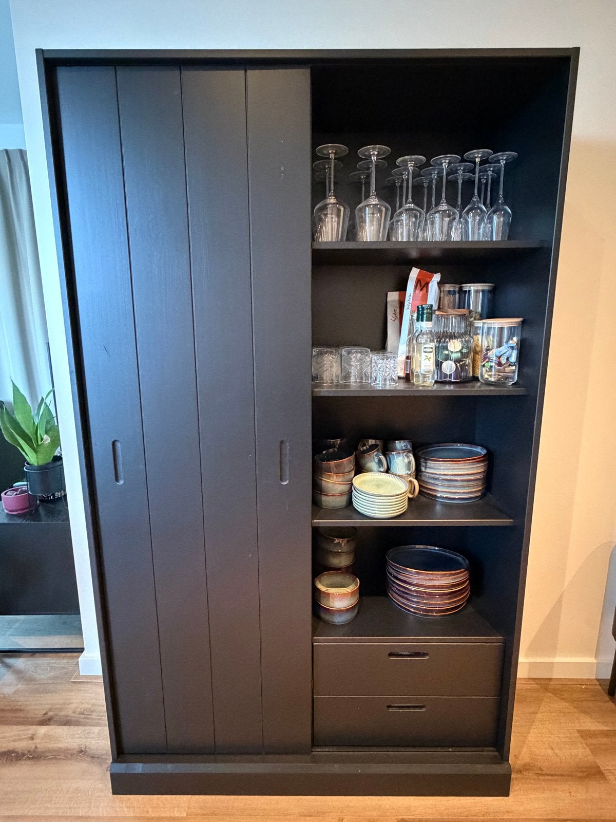 Stijlvolle Kast met Schuifdeuren - 120x200x42 cm, Ophalen, Gebruikt, 100 tot 150 cm, 150 tot 200 cm