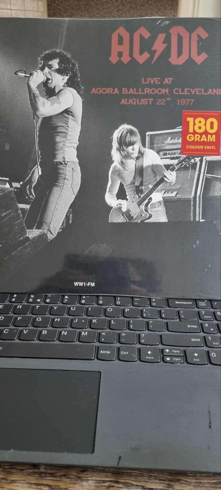 AC/DC Live at Agora Ballroom Cleveland 1977 - NIEUW, Cd's en Dvd's, Vinyl | Hardrock en Metal, Ophalen of Verzenden, 1970 - 1979