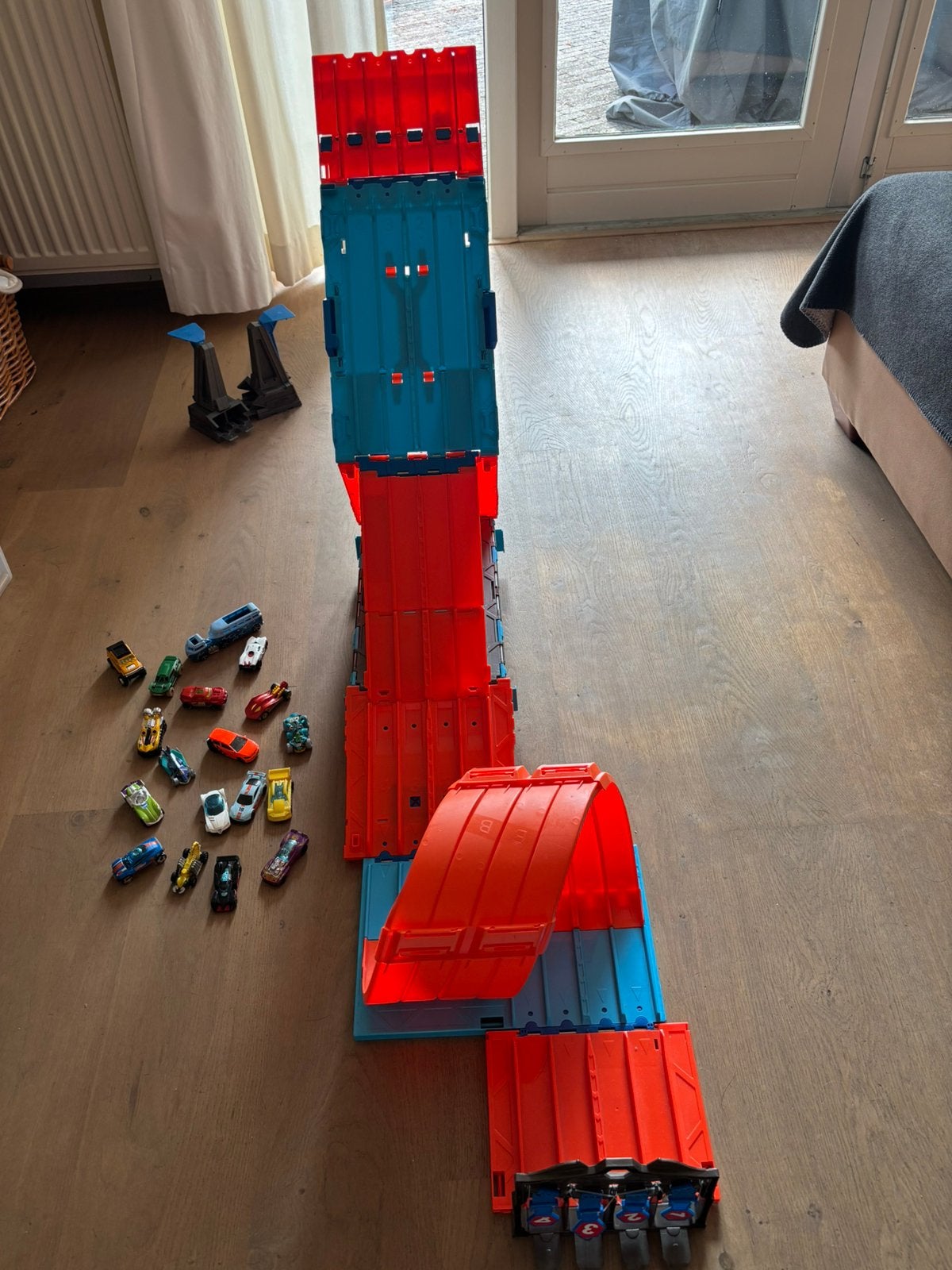 Hotwheels racebaan 3 stunts in 1 opklapbaar met 16 Hotwheels, Ophalen of Verzenden, Zo goed als nieuw, Hot Wheels, Met looping