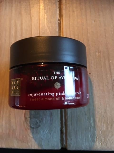 Nieuw! Rituals Ayurveda body scrub, Ophalen of Verzenden, Nieuw, Bad & Douche