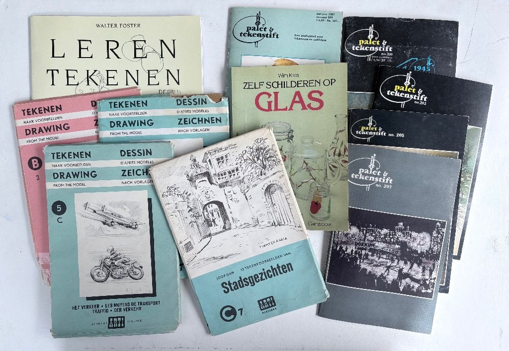 BOEKJES OVER TEKENEN MET VEEL TIPS  ETC...., Hobby en Vrije tijd, Tekenen, Zo goed als nieuw, Boek of Gids, Ophalen of Verzenden
