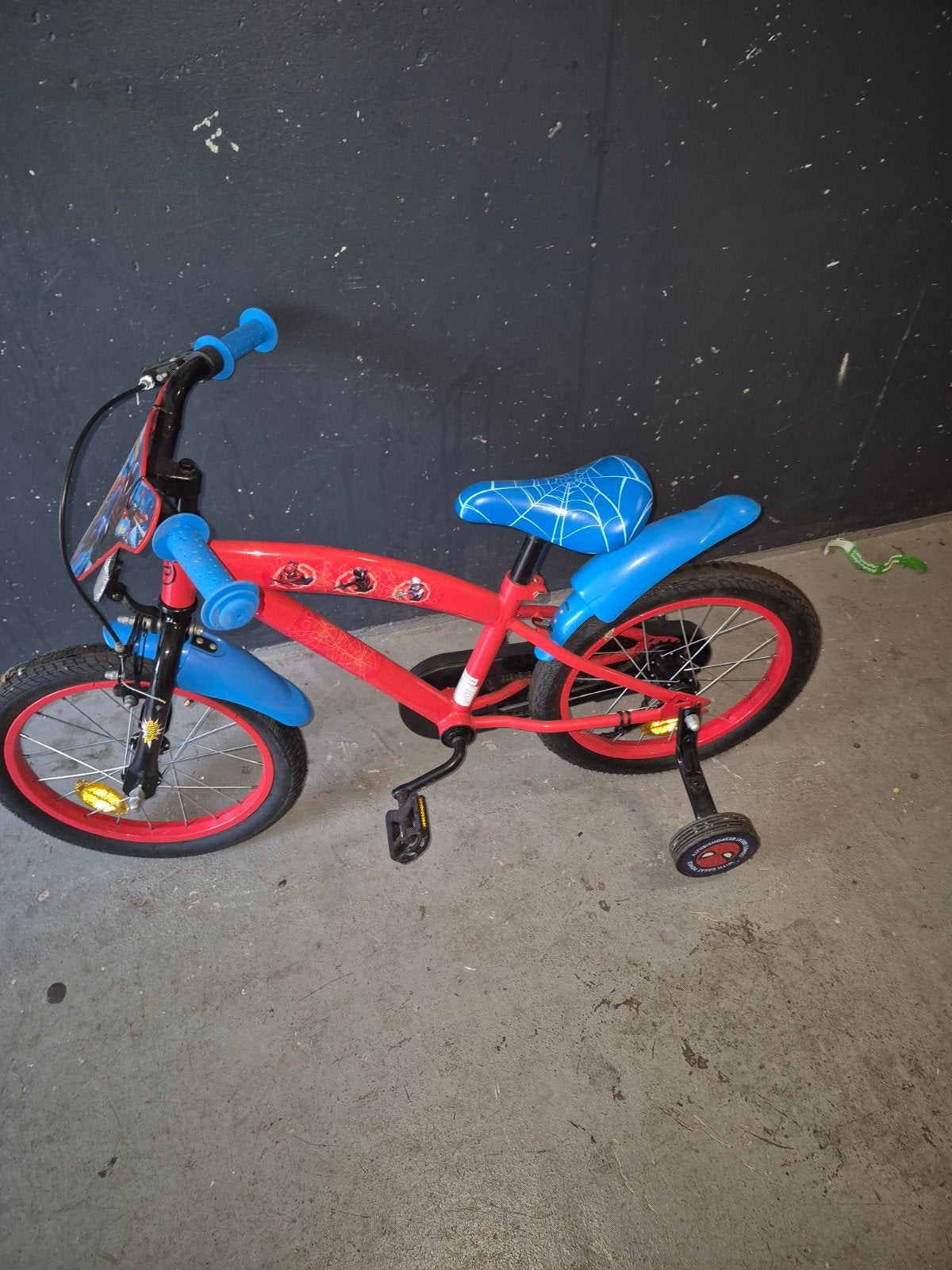 Spiderman Kinderfiets - Perfect voor jonge helden!, Ophalen, Terugtraprem, Zijwieltjes, Spiderman