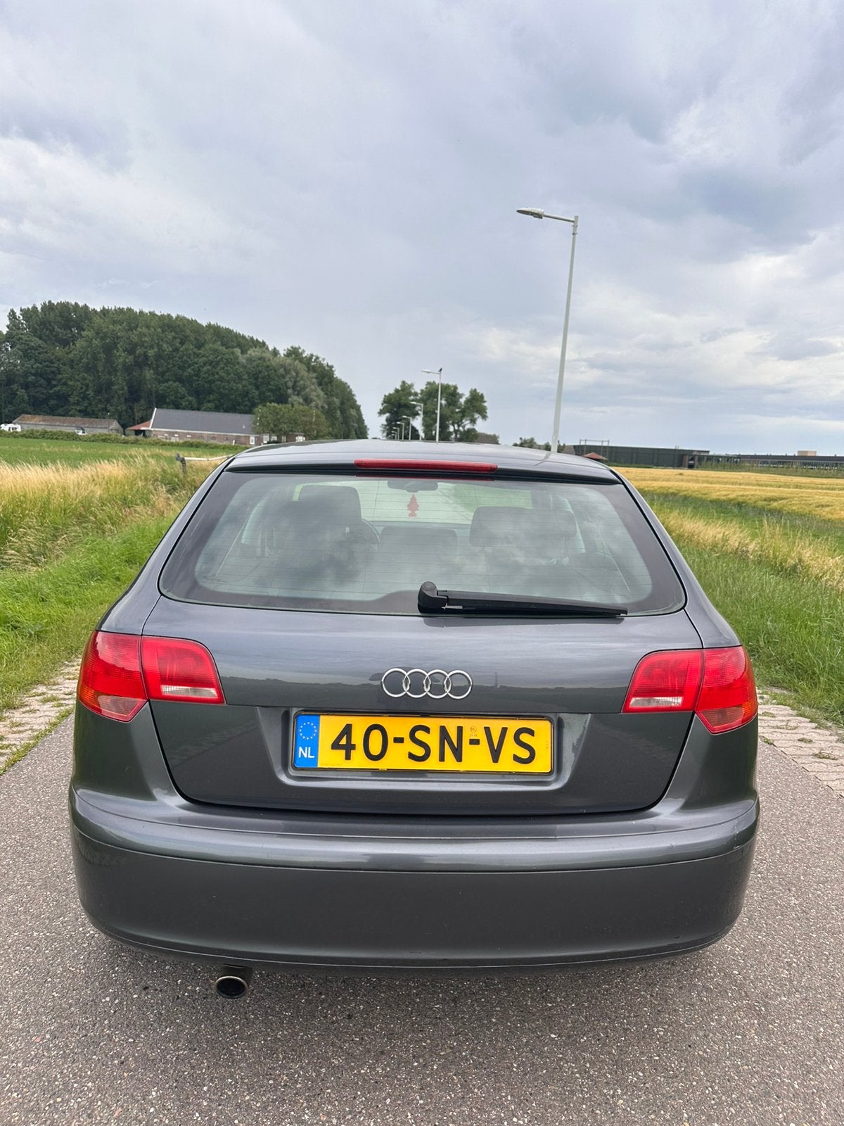 Audi A3 1.6 TFSI  Sportback S-line donker grijs nette staat, Voorwielaandrijving, 15 km/l, 4 cilinders, Origineel Nederlands