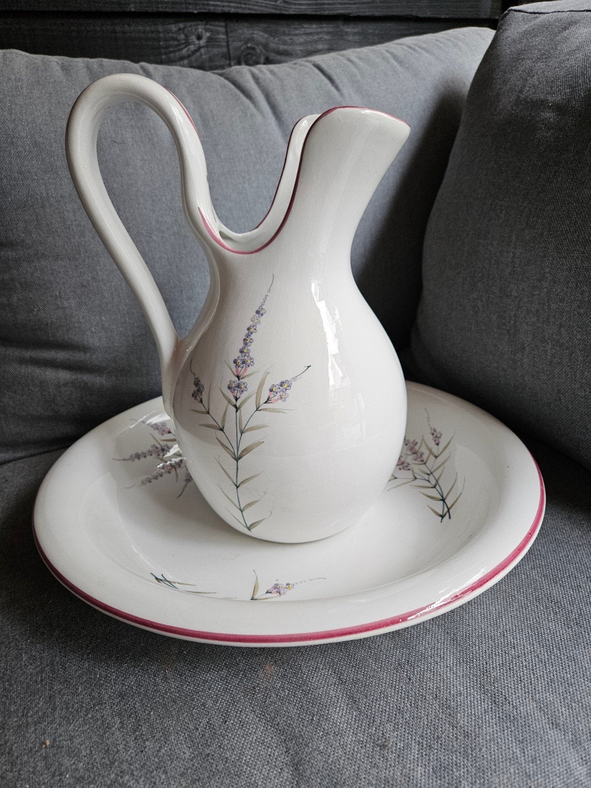 Antieke lampetkan en schaal met lavendeldecor, Antiek en Kunst, Antiek | Keramiek en Aardewerk, Ophalen