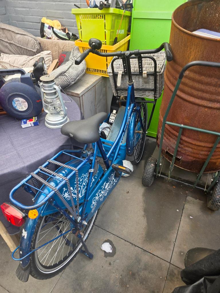 Leuke blauwe omafiets 24 inch, Fietsen en Brommers, Fietsen | Dames | Omafietsen, Ophalen, Gebruikt