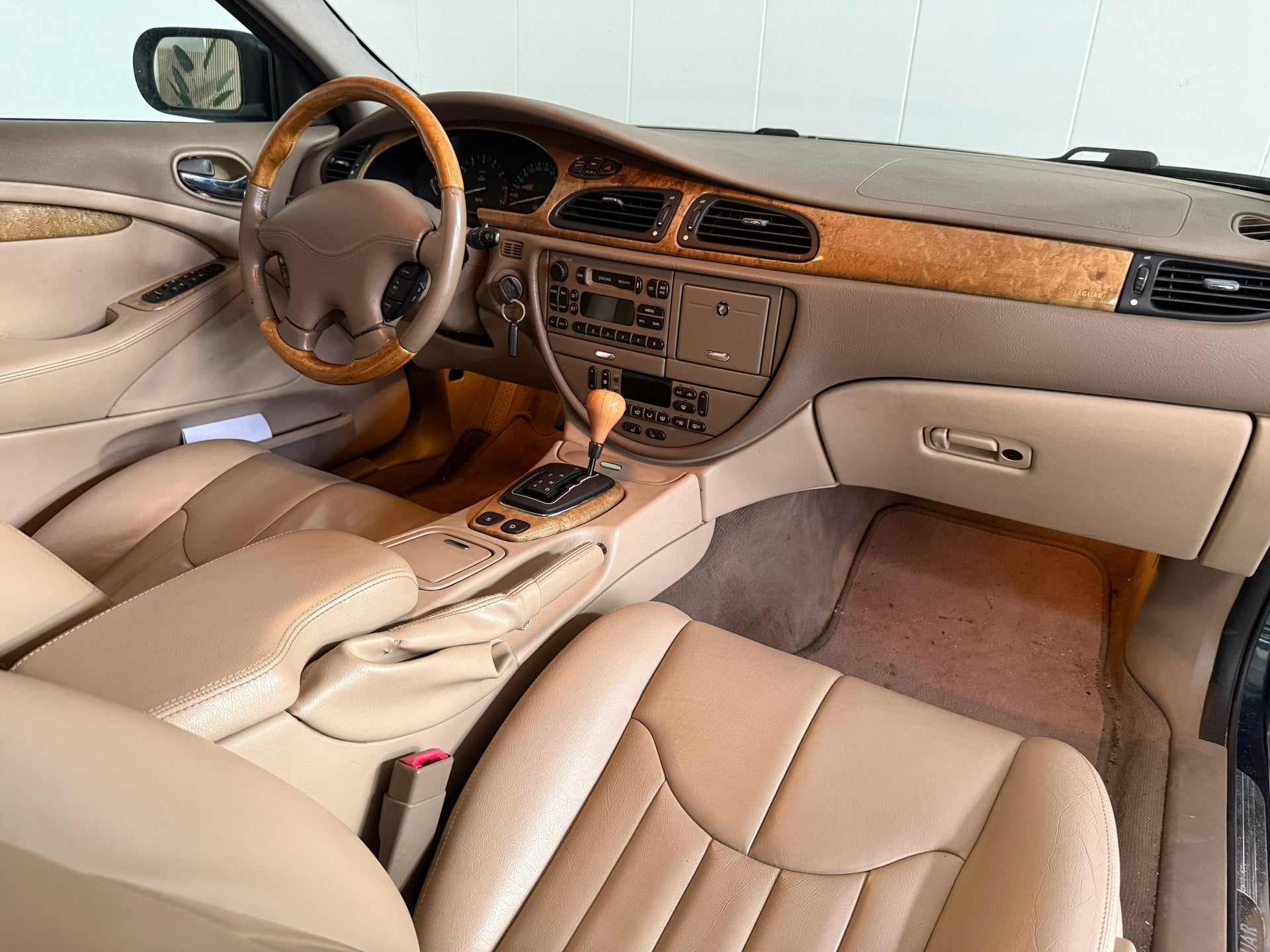Jaguar S-type 4.0 V8 Leder, LMV, Airco INRUILAUTO, Auto's, Automaat, Achterwielaandrijving, Gebruikt, 8 cilinders