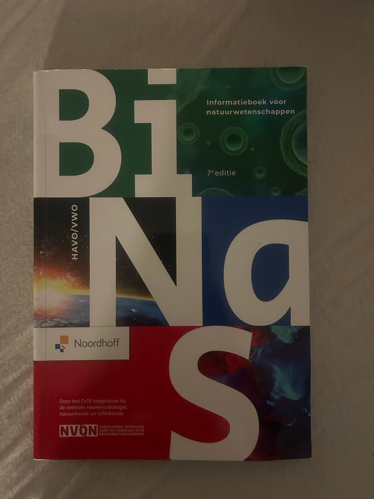 Binas havo/vwo 7e editie - Informatieboek natuurwetenschappe, Boeken, Ophalen of Verzenden, Beta, Zo goed als nieuw, Overige niveaus