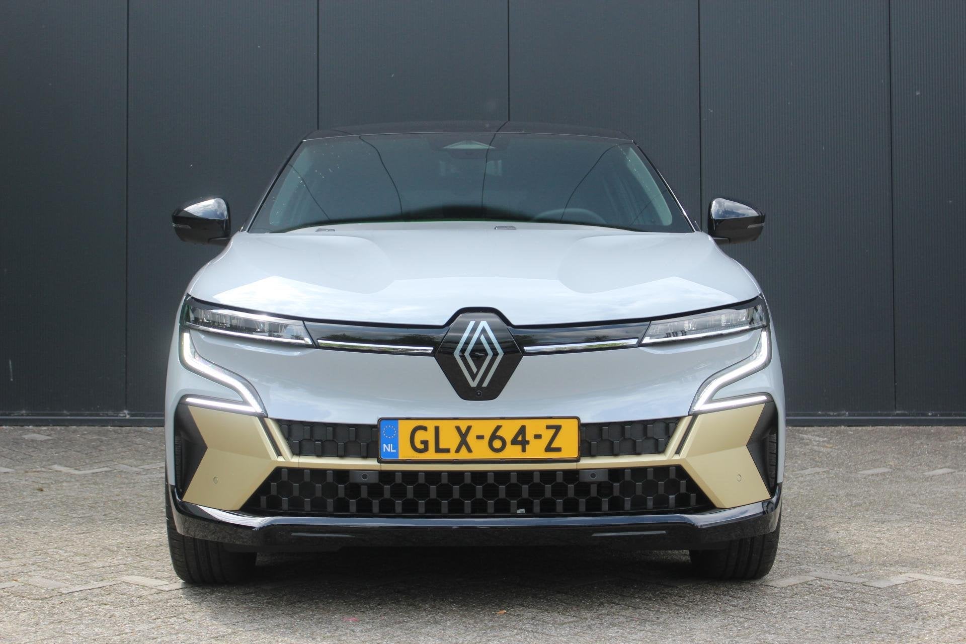 Renault Megane E-Tech EV60 Optimum Charge Iconic | Google Na, Auto's, Renault, 33 min, 900 kg, Automatische klimaatregeling, Hatchback