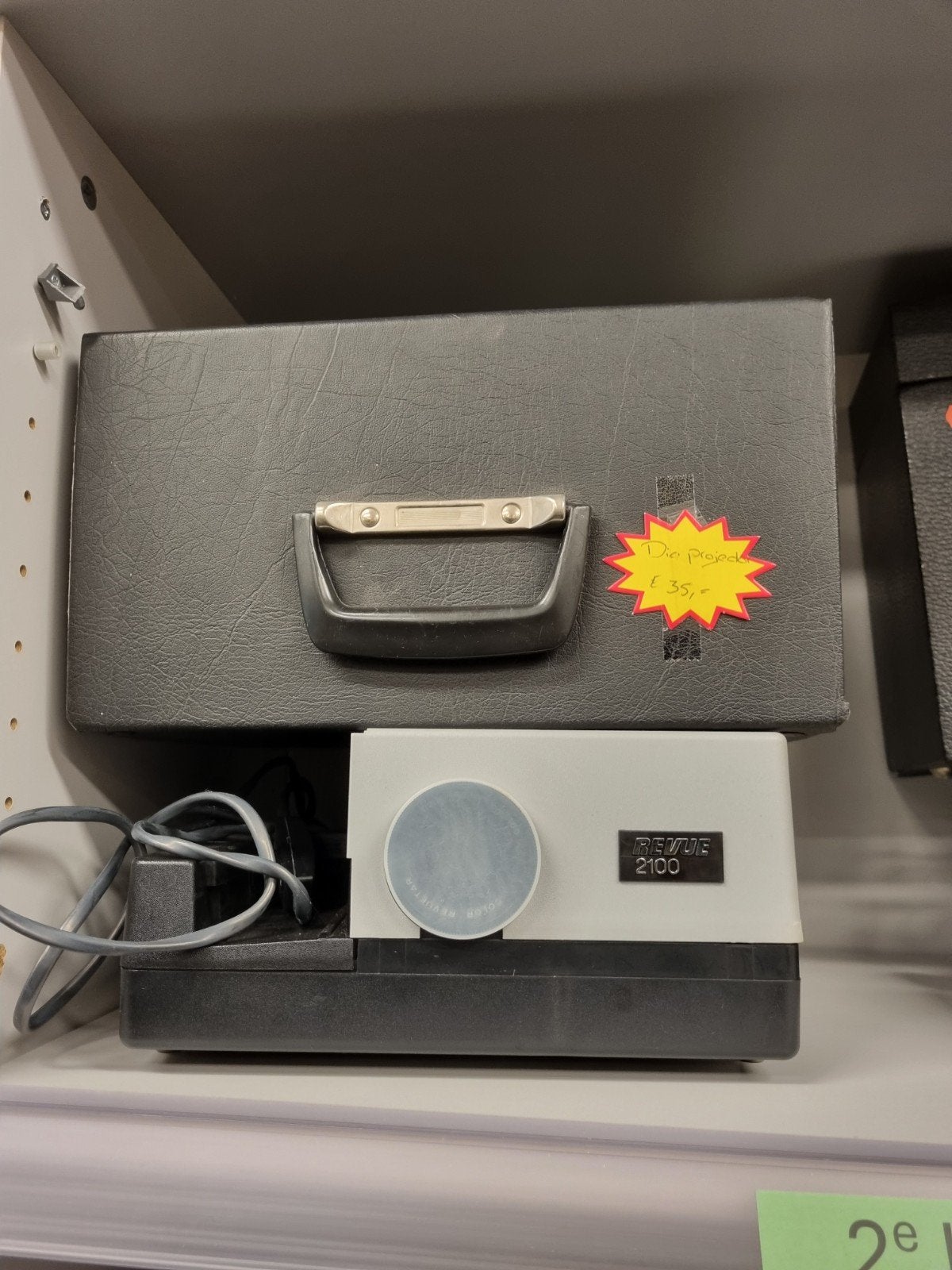 Mooie Dia projector Revue 2100 met koffer, Gebruikt, Ophalen of Verzenden, Nvt, Nvt