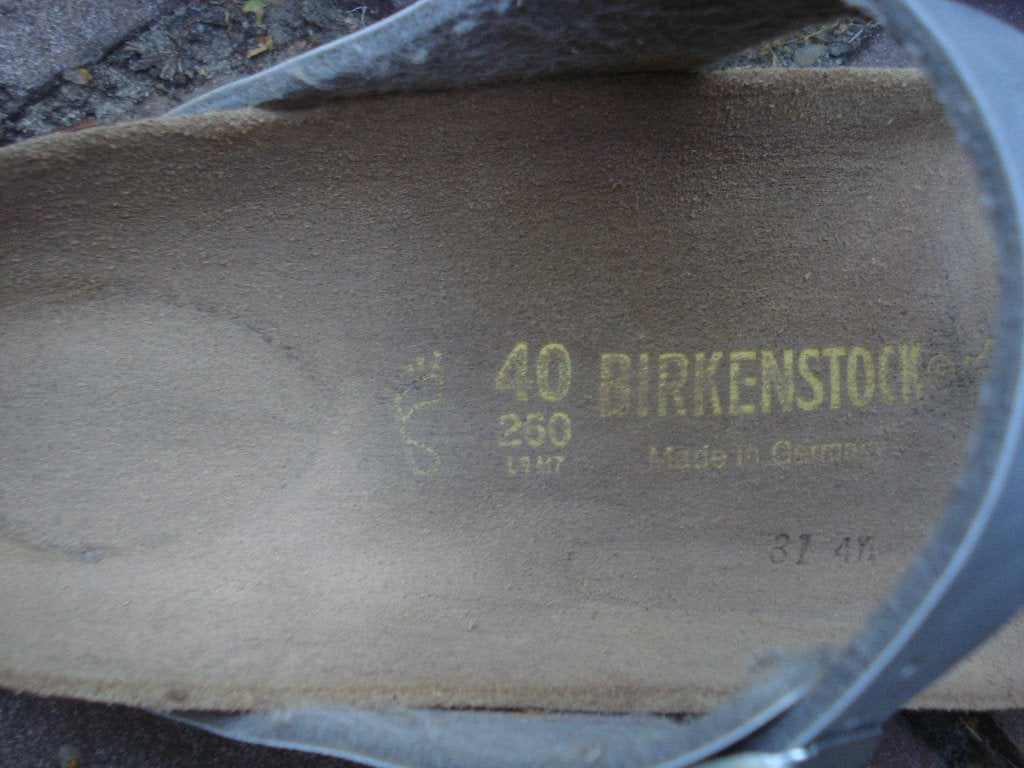 GRATIS VERZENDEN ZILVEREN GIZEH BIRKENSTOCKS MT 40, Slippers, Overige kleuren, Verzenden, Zo goed als nieuw