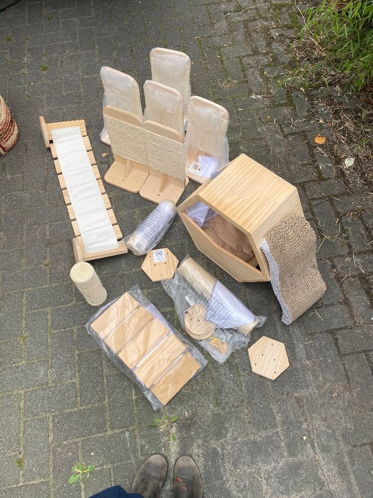 Partij kattenplankjes speelgoed kattenkrabpaal, Dieren en Toebehoren, Ophalen, Zo goed als nieuw, Krabpaal