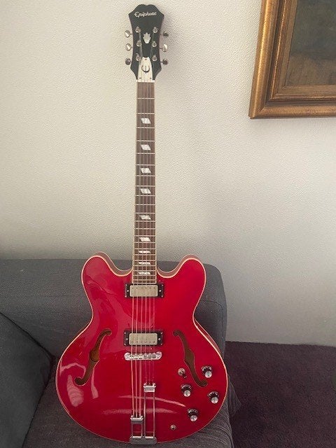 Epiphone Riviera 2006 Cherry - Korea (Unsung), Muziek en Instrumenten, Ophalen of Verzenden, Gebruikt, Semi-solid body, Epiphone