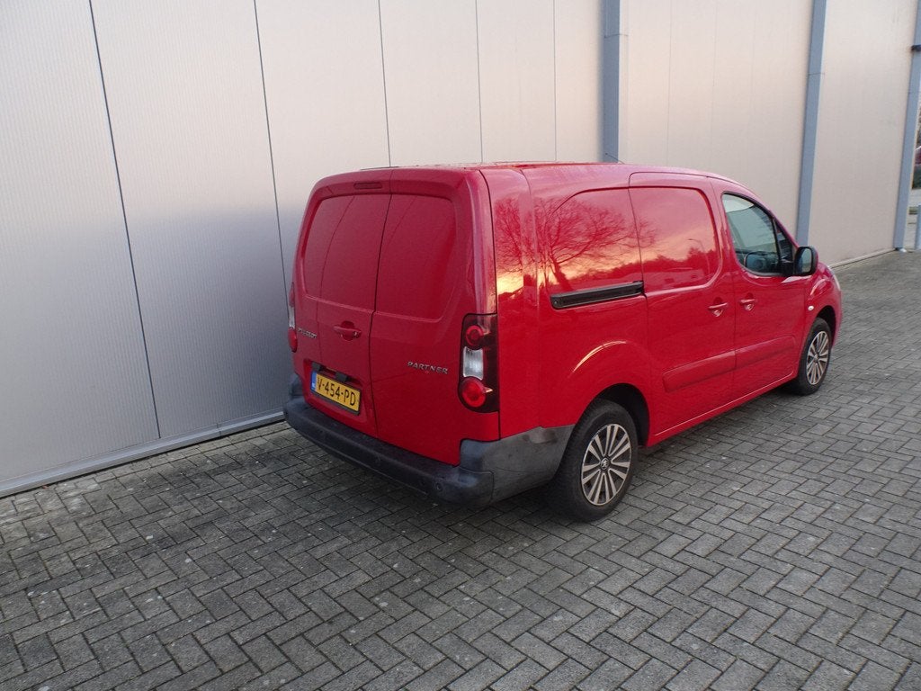 Peugeot Partner partner 1.6 bleu hdi lange uitvoering 3 zits, Auto's, Gebruikt, Euro 6, 4 cilinders, Bedrijf