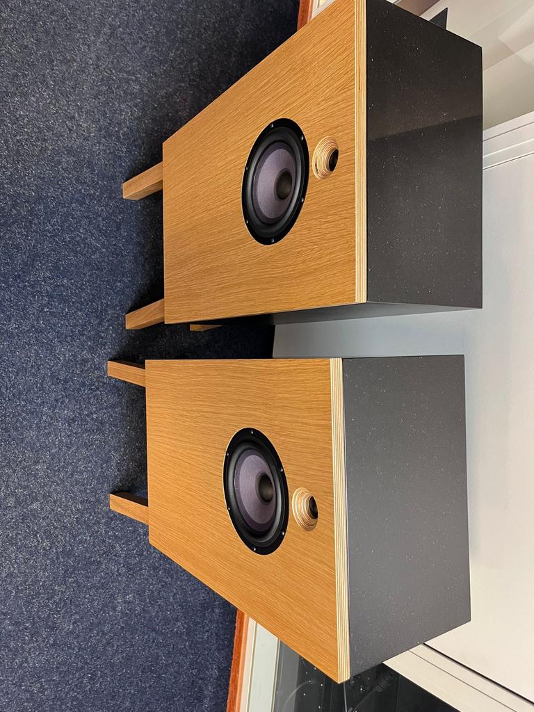 DeVore Fidelity O/Baby – Incl. originele stands, Gebruikt, ., ., Front, Rear of Stereo speakers