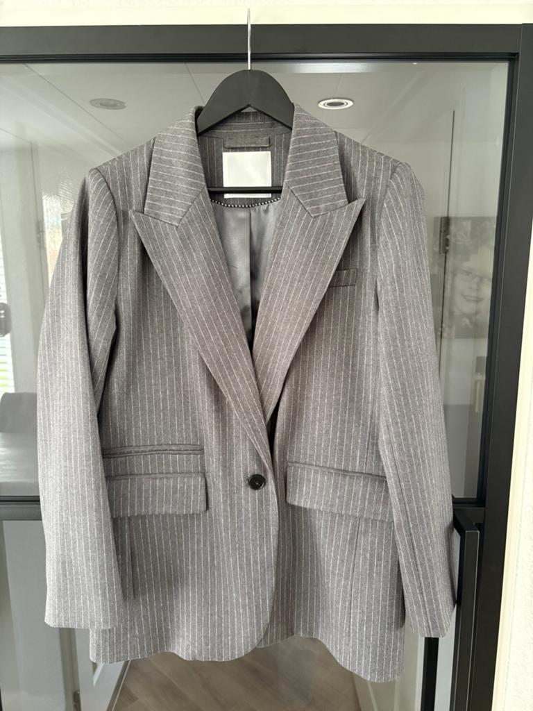 Couture krijtstreep pak maat xl ( nieuwstaat), Kleding | Dames, Ophalen of Verzenden, Zo goed als nieuw, Grijs, Hoge laarzen