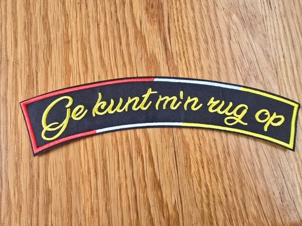 Oeteldonk embleem 'Ge kunt m'n rug op', Ophalen of Verzenden, Nieuw, Overige typen