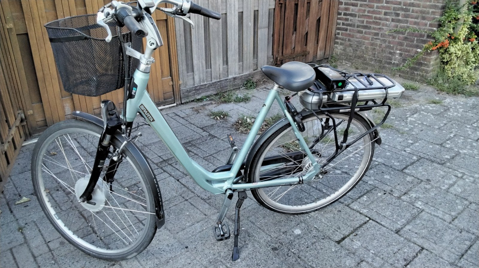 TE KOOP Elektrische fiets merk SPARTA te LEIDSCHENVEEN €225, Fietsen en Brommers, Ophalen, Gebruikt