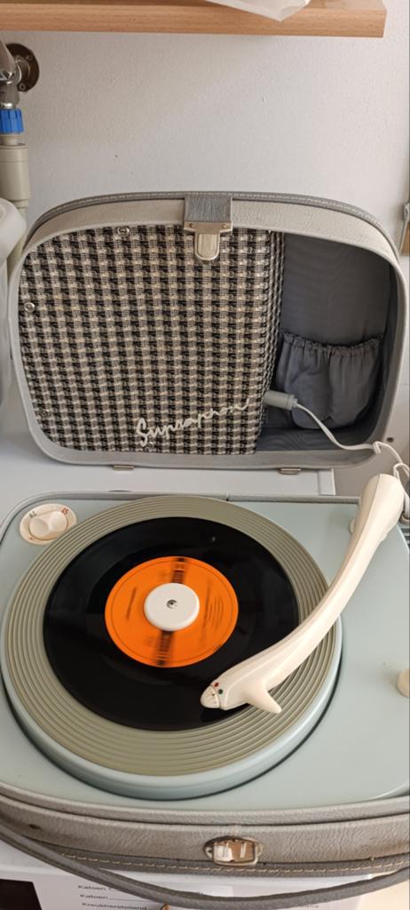 Vintage Tesla Supraphon Platenspeler - Draagbaar en Stijlvol, Audio, Tv en Foto, Platenspelers, Ophalen, Gebruikt, Platenspeler