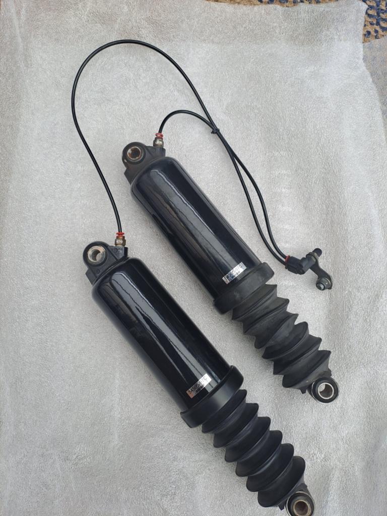 Showa Schokdempers 54565-97C (Set van 2), Motoren, Ophalen of Verzenden